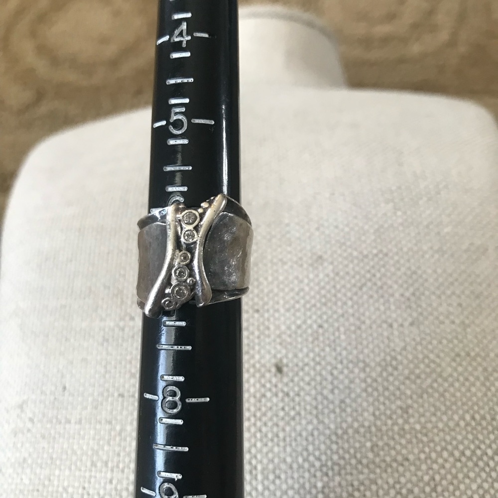 R1441 Silpada Sterling Silver Zirconia ring Size 7